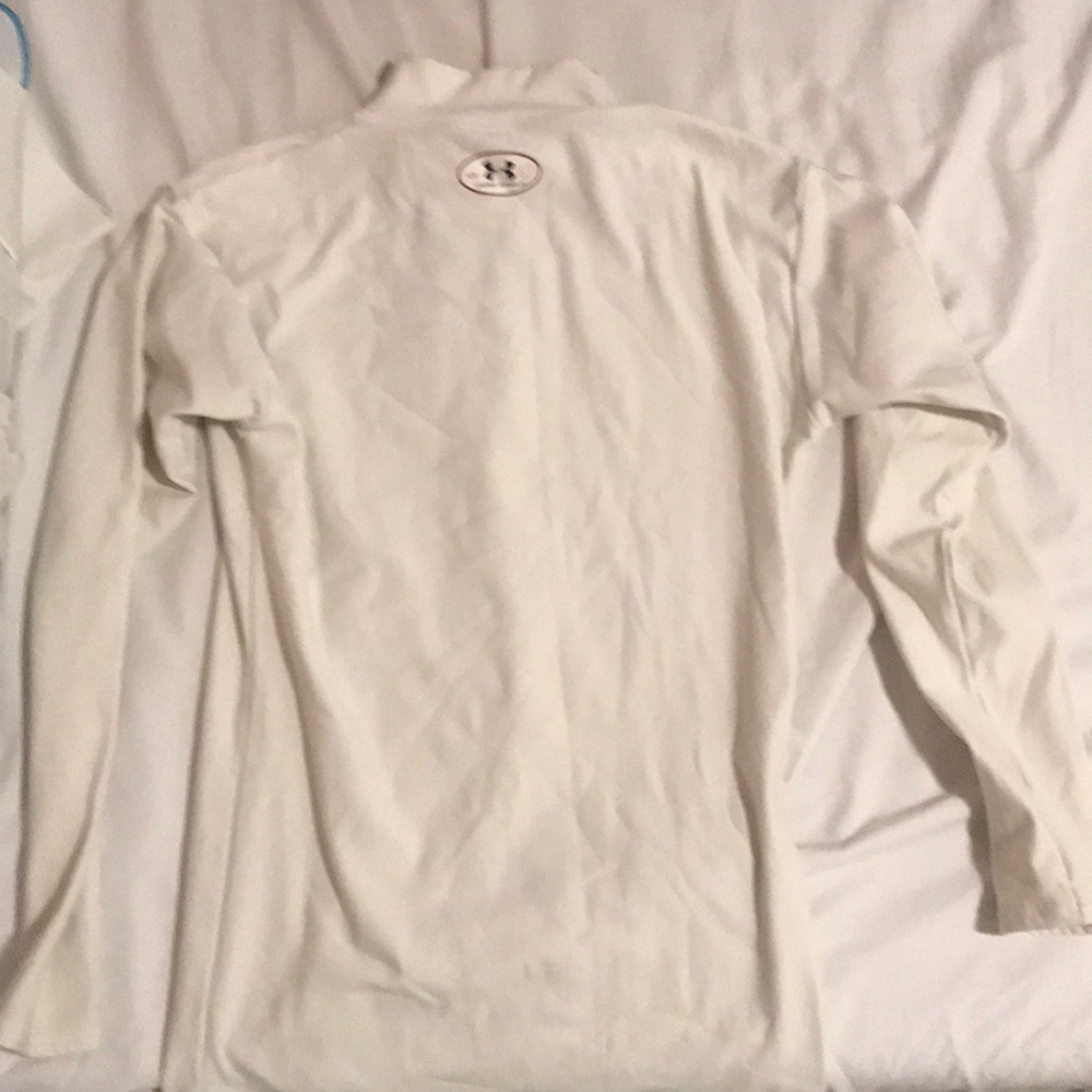 White UnderArmour L - Picture 2 of 3